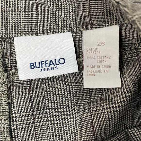 Buffalo jeans school style pleated mini skirt - Picture 2 of 3